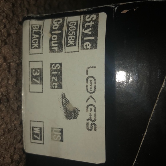 Led light up shoes - Picture 2 of 4